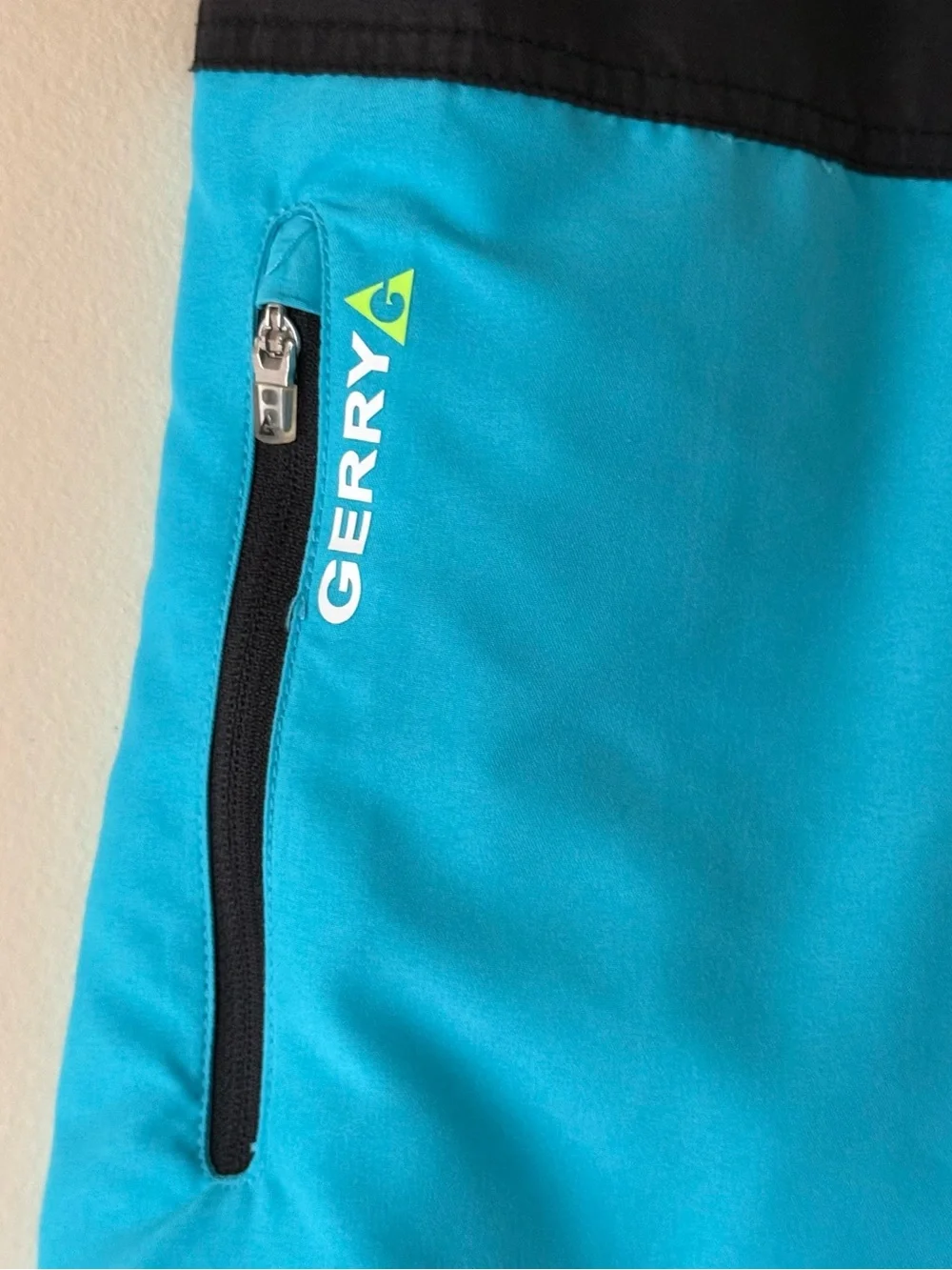 Gerry Boys Aqua Swim Trunks with Black Waistband, Size M(10-12)